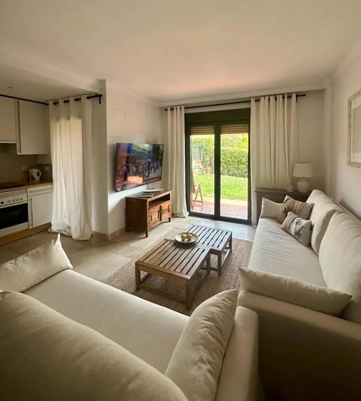 Costa Galera Apartamento Con Piscinas Jardin Y Un Bano Cercano A La Playa Estepona